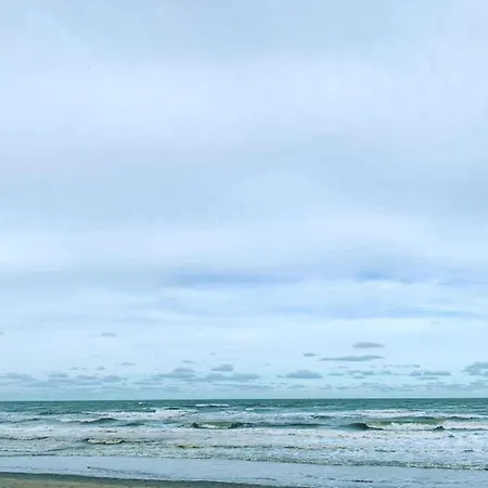 In With Sea Views Lejlighed